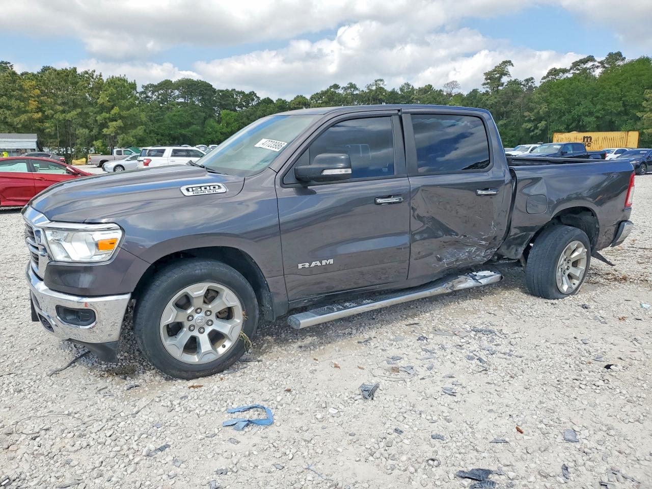 2020 Ram 1500 Lone Star, VIN 1C6RREFT1LN129083 — Side