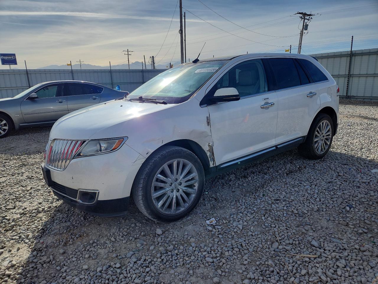2013 Lincoln MKX, VIN 2LMDJ8JK8DBL15467 — Мелкие вмятины и царапины