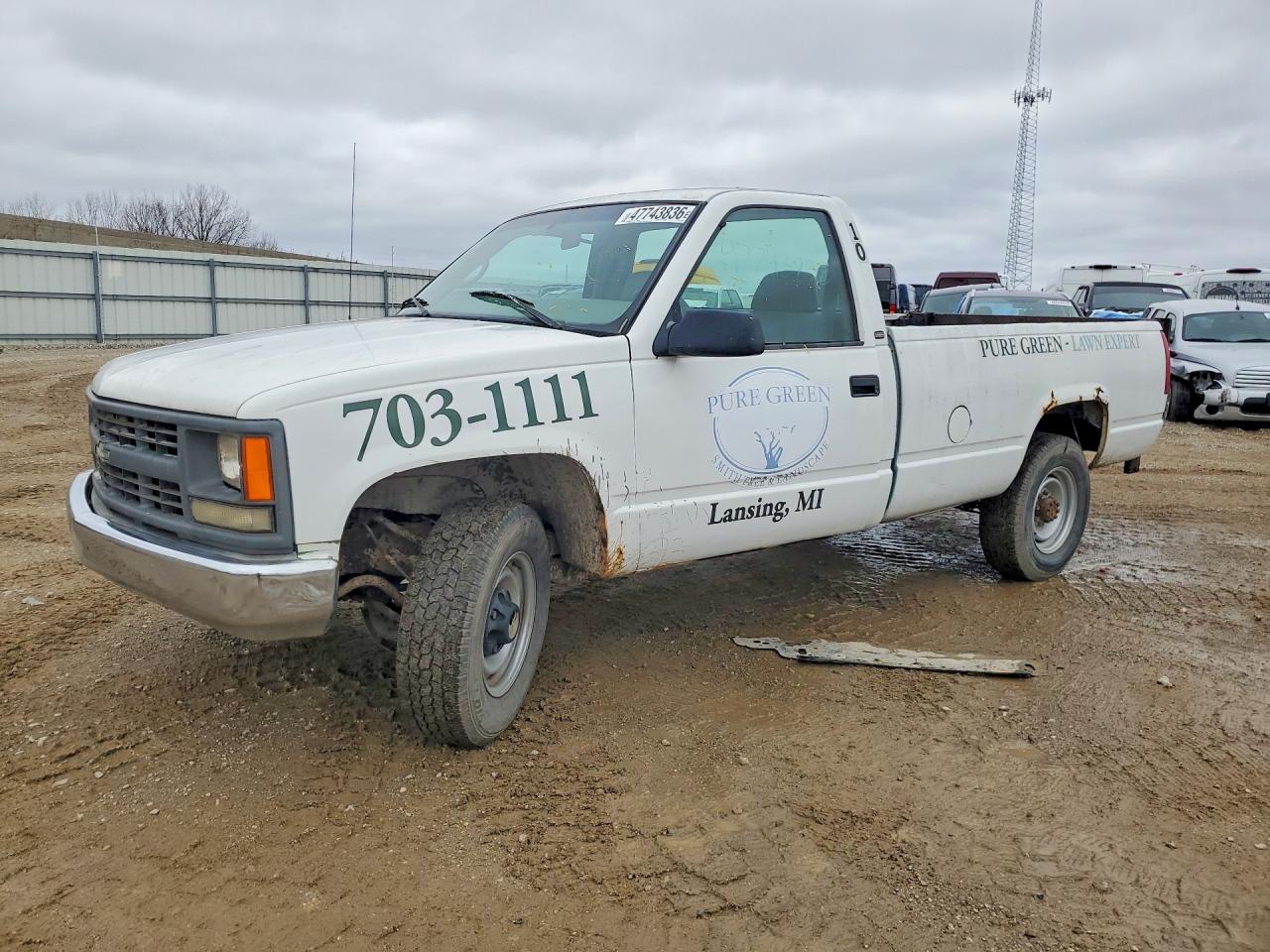 1997 Chevrolet Silverado 3500, VIN 1GCGC34R7VF032643 — Normal wear
