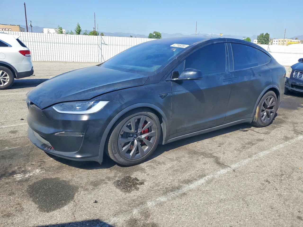2025 Tesla Model X Plaid, VIN 7SAXCBE68SF467186 — Side