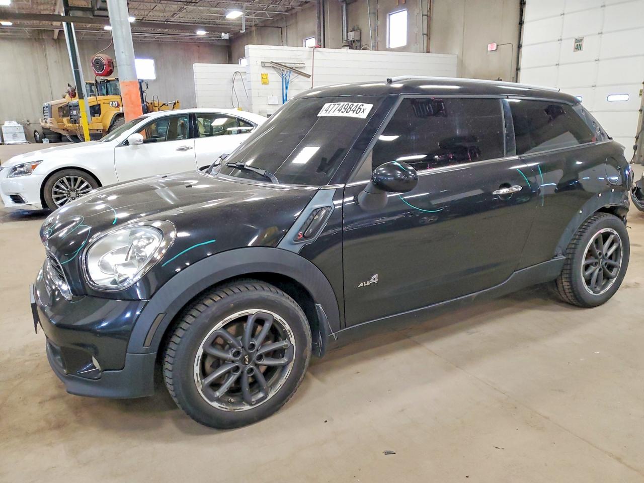 2014 MINI Paceman S, VIN WMWSS7C51EWN52319 — Зад