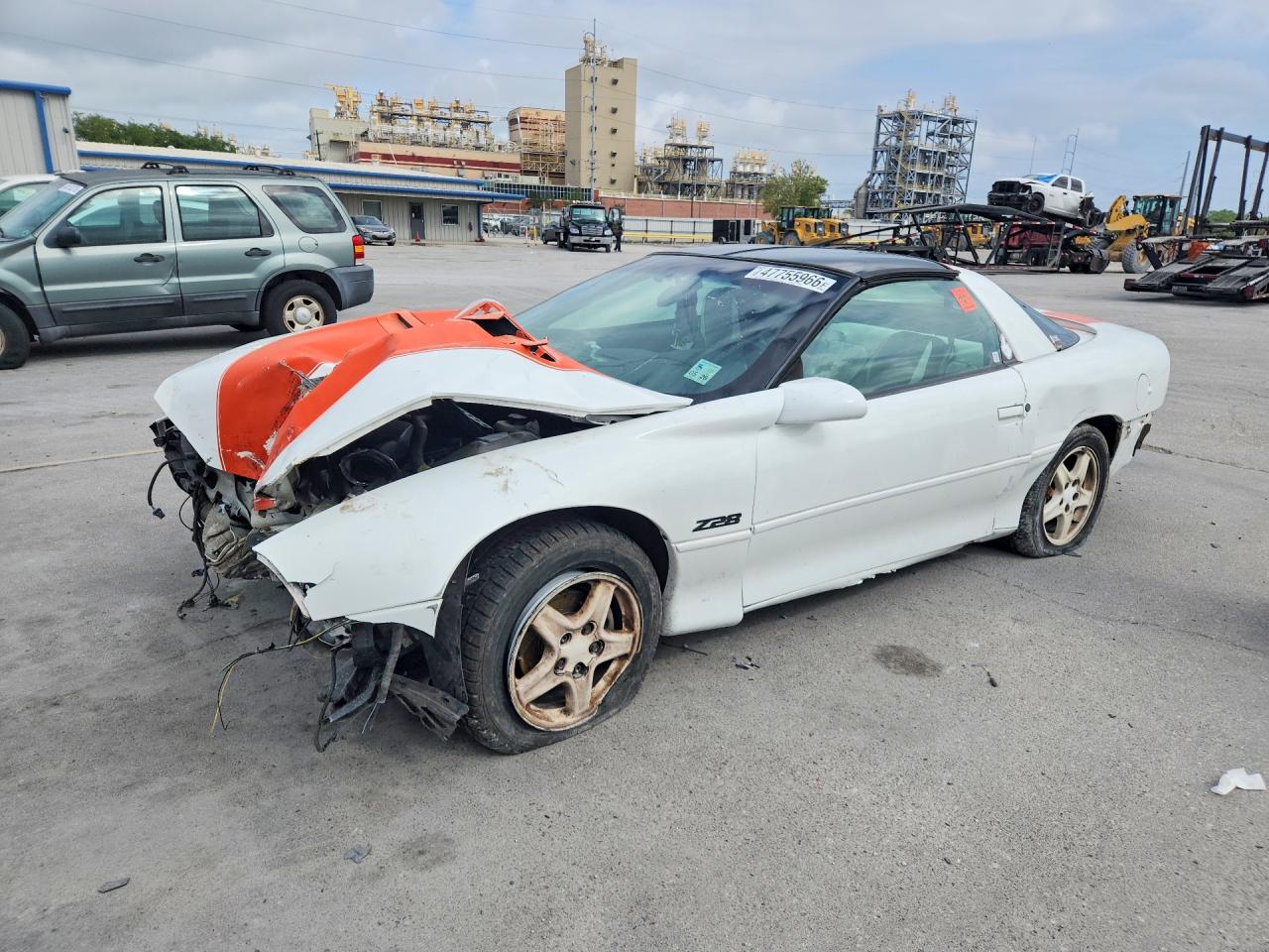 1997 Chevrolet Camaro Z28, VIN 2G1FP22PXV2159201 — Front end