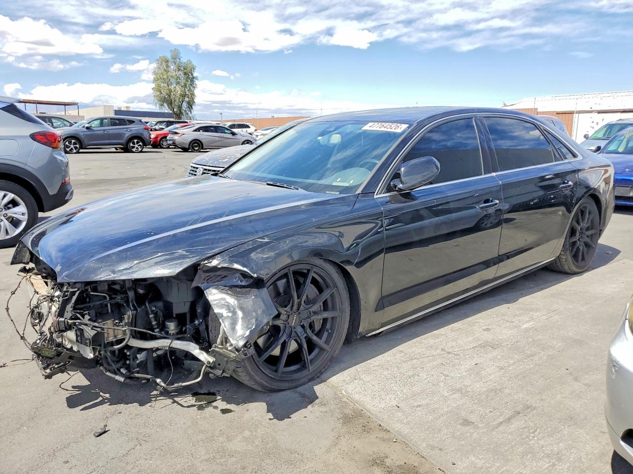 2011 Audi A8, VIN WAURVAFD0BN010541 — Фото с аукциона