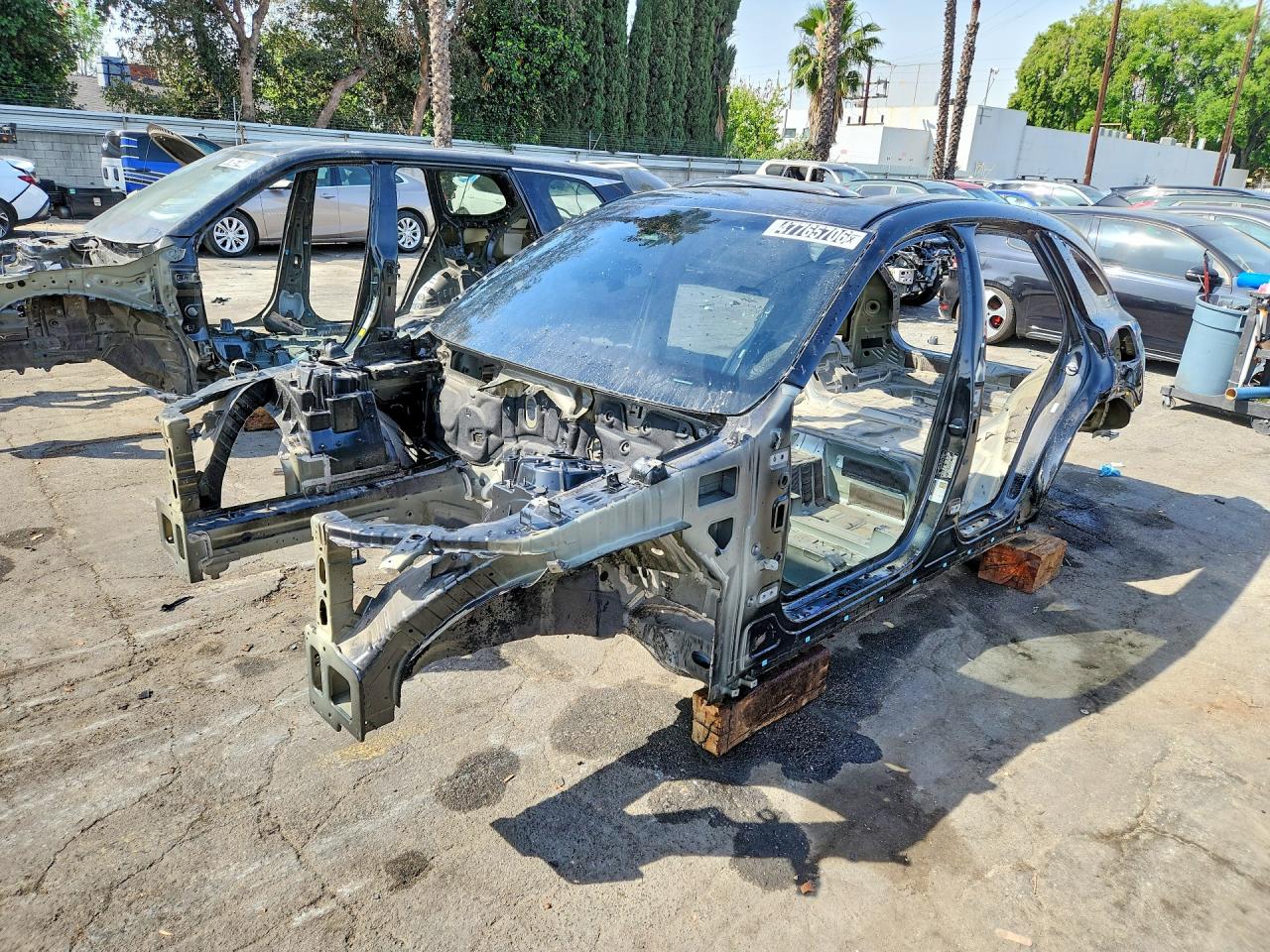 2026 Genesis GV70 2.5T Sport Prestige, VIN KMUMFDTB7TU252083 — Stripped