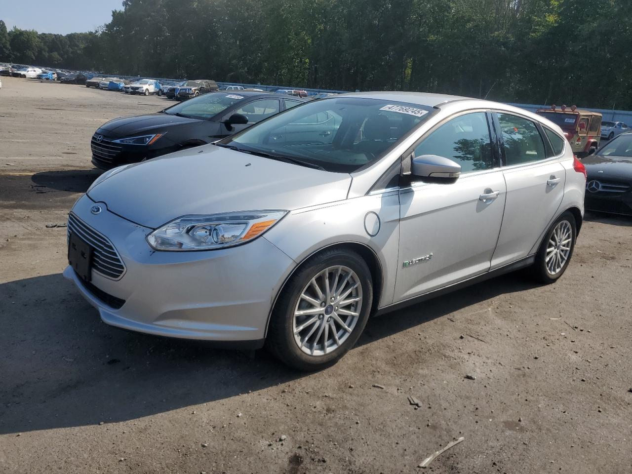 2016 Ford Focus Electric, VIN 1FADP3R43GL388327 — Normal wear