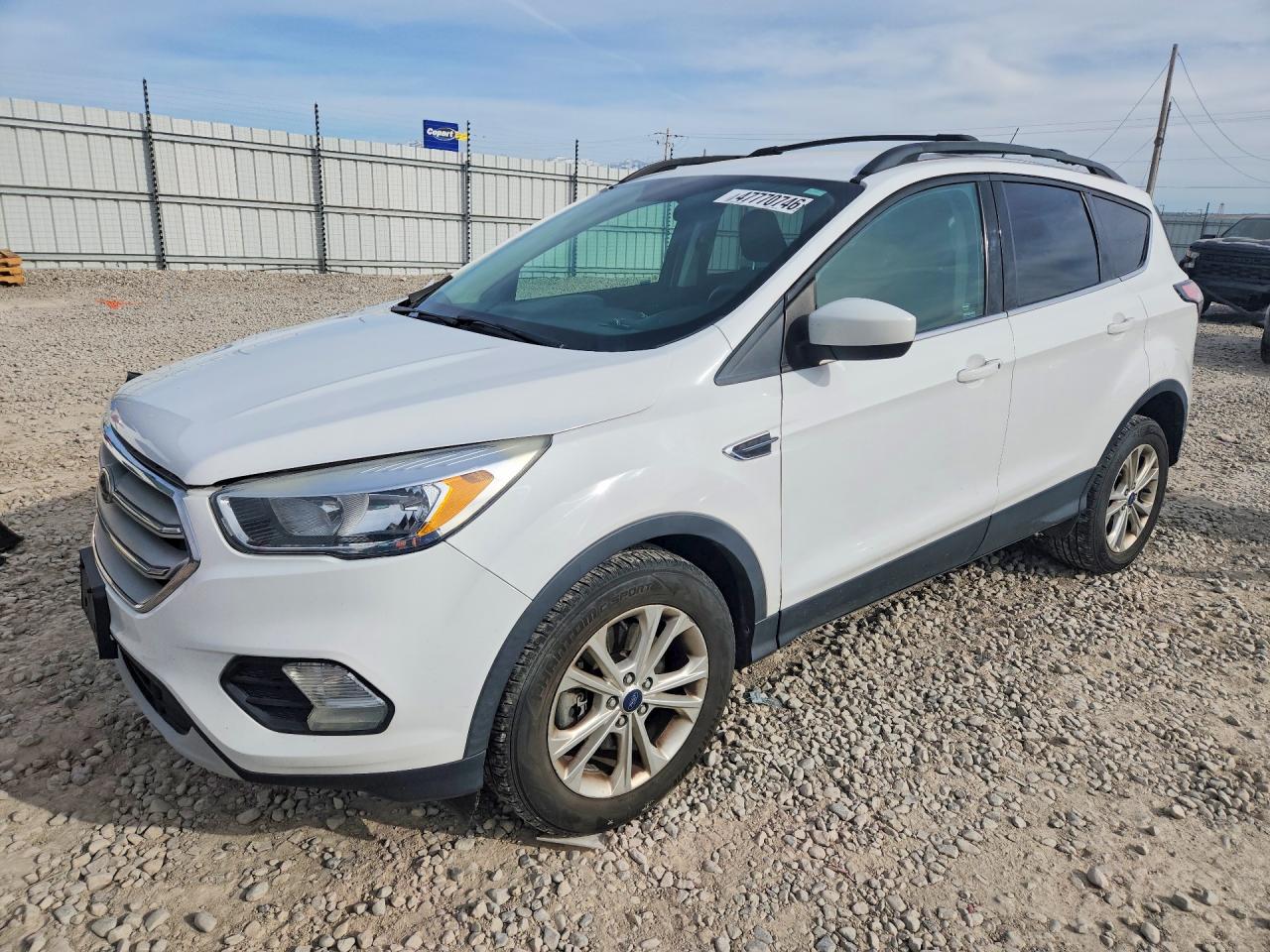 2018 Ford Escape SE, VIN 1FMCU9GD5JUC48460 — Front end