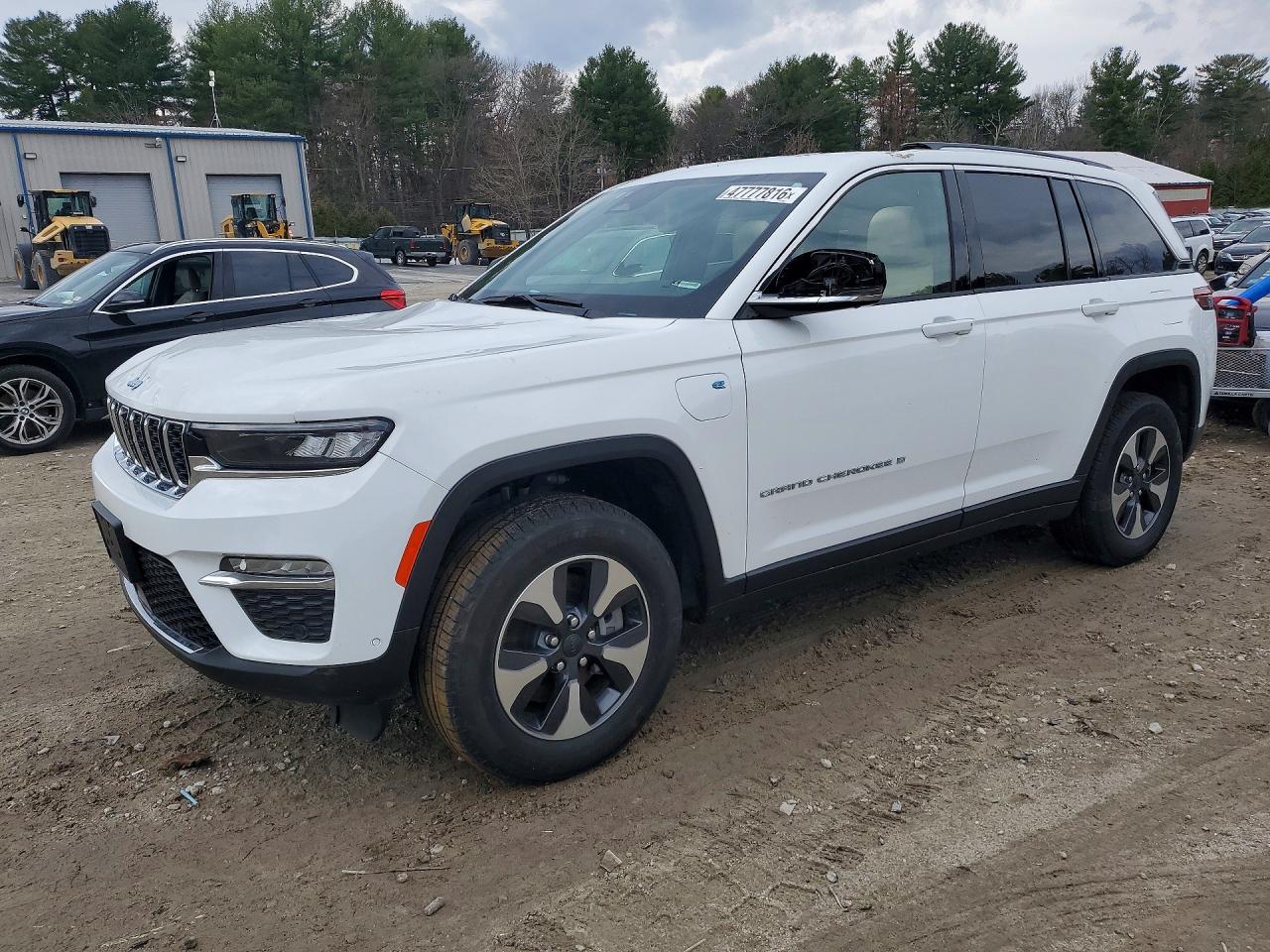 2023 Jeep Grand Cherokee, VIN 1C4RJYB60PC663730 — Roof