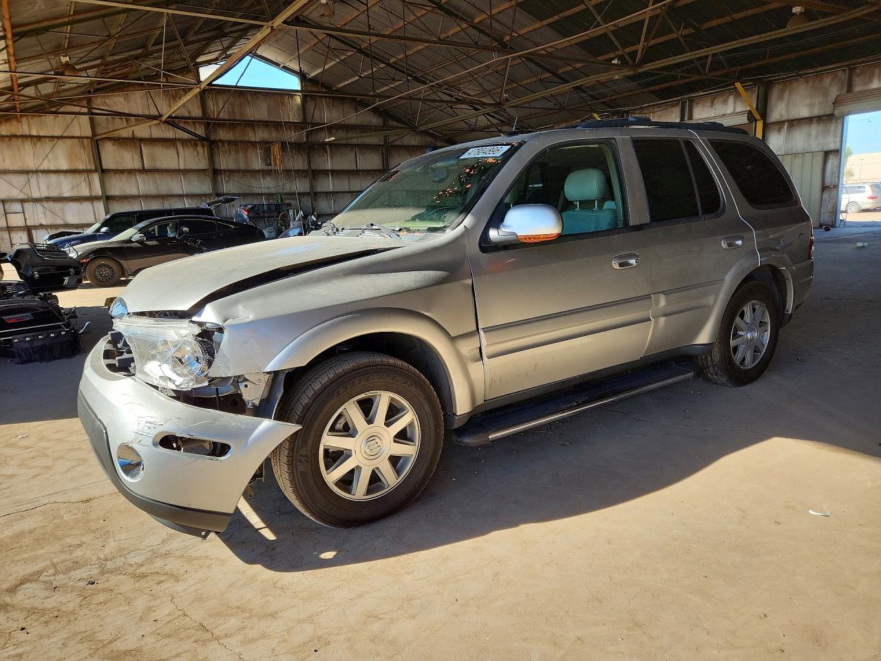 2005 Buick Rainier CXL, VIN 5GADS13S652360126 — Front end