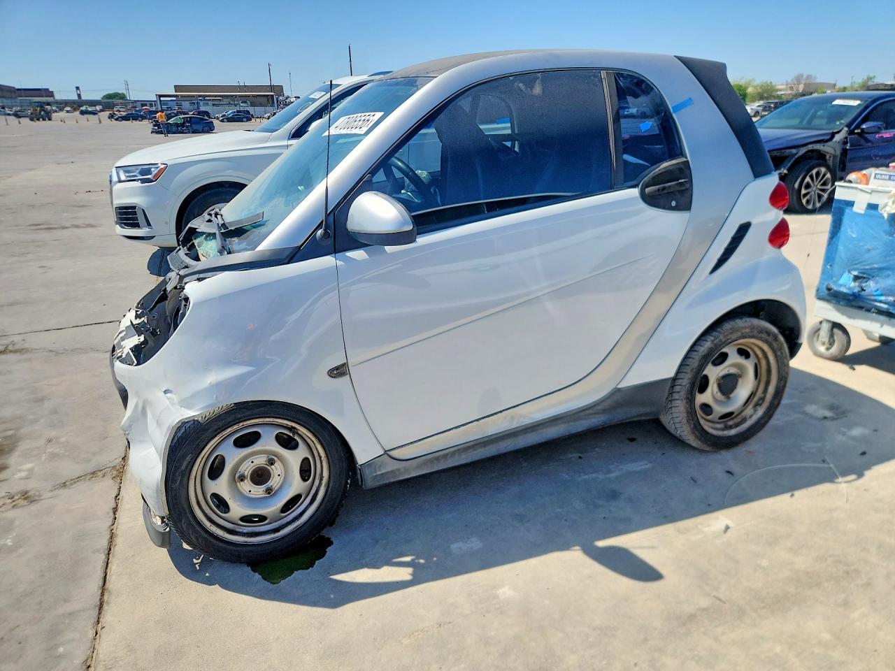 2014 Smart fortwo Passion, VIN WMEEJ3BA4EK733739 — Перед
