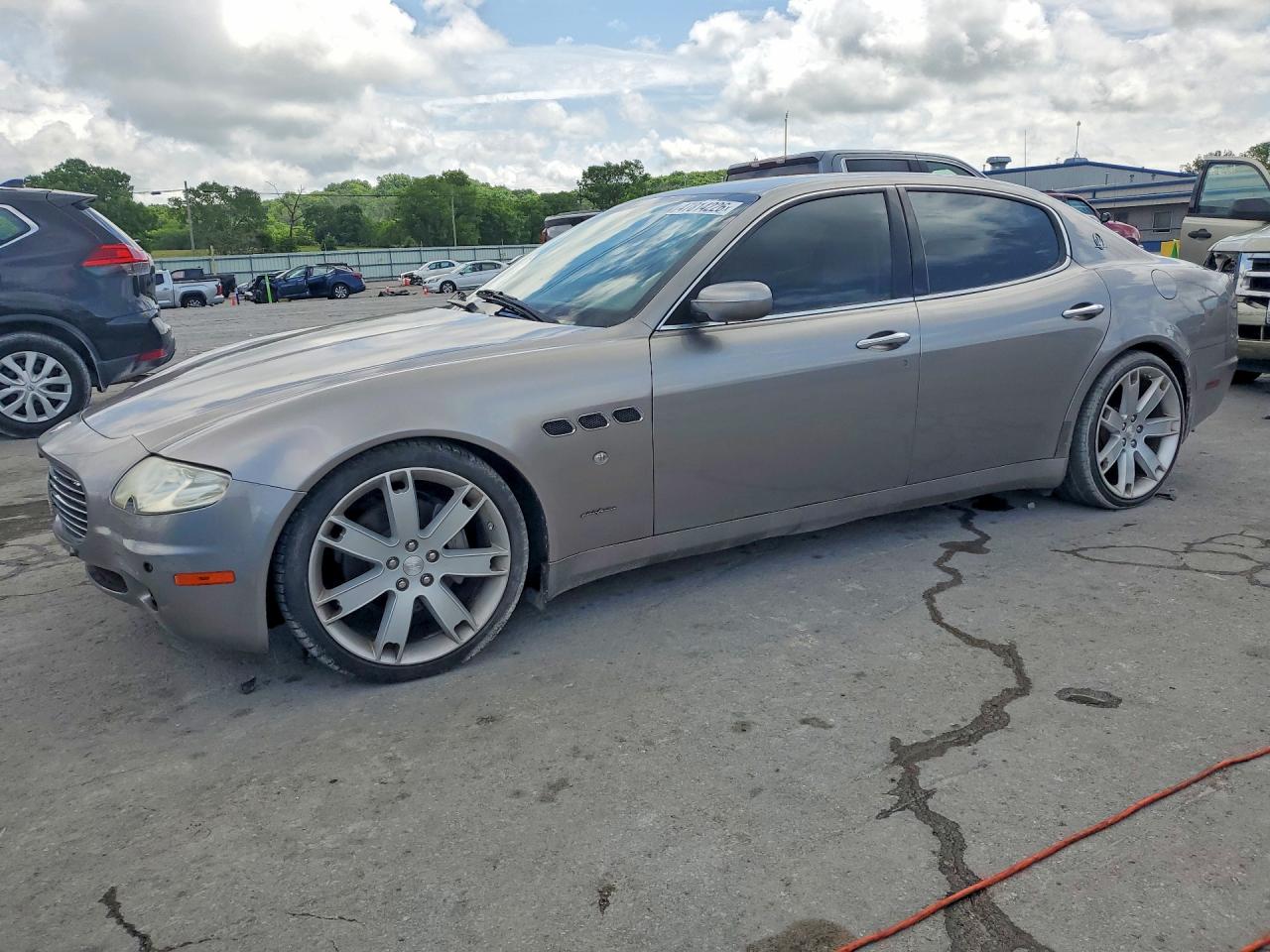 2005 Maserati Quattroporte, VIN ZAMCE39A250018983 — Minor dents and scratches