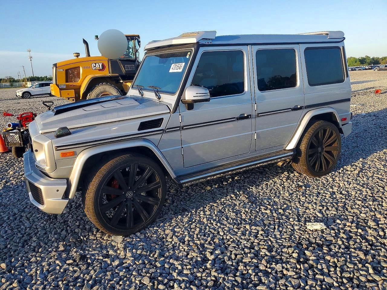 2003 Mercedes-Benz G 500, VIN WDCYR49E53X135561 — Minor dents and scratches