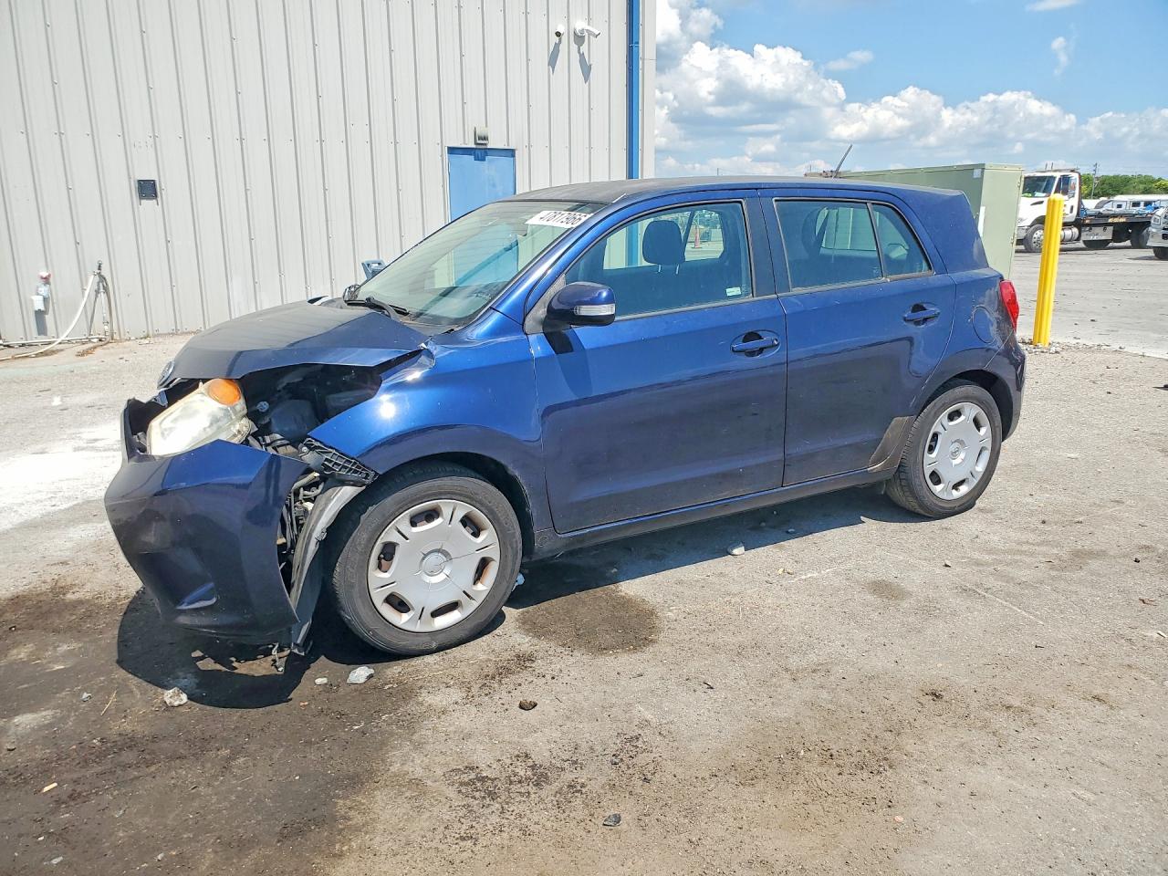 2010 Scion xD, VIN JTKKU4B40A1003327 — Front end