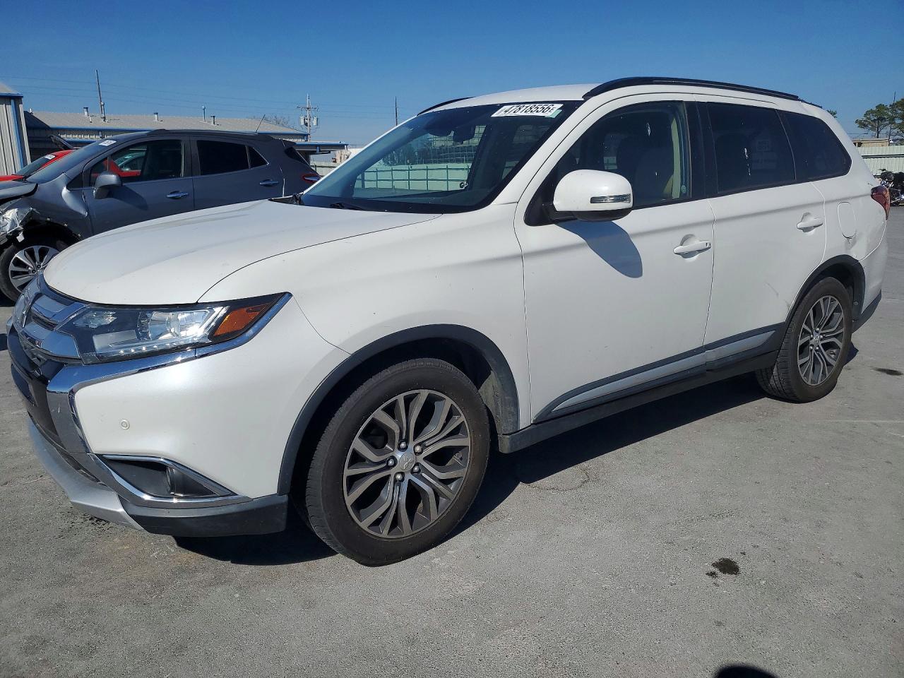 2016 Mitsubishi Outlander SE, VIN JA4AD3A38GZ019298 — Side