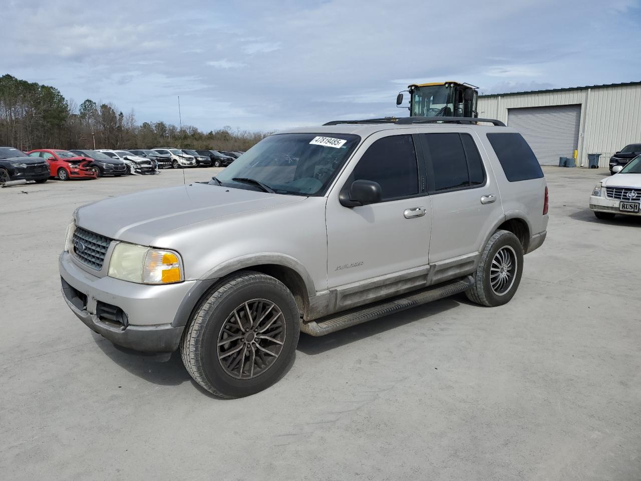 2002 Ford Explorer XLT, VIN 1FMZU63E72UC45052 — Front end