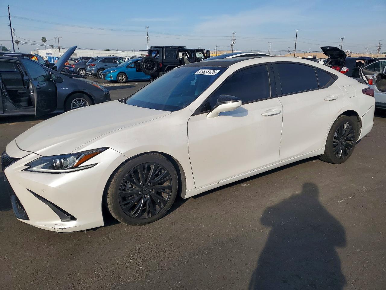 2021 Lexus ES 300h, VIN 58ADA1C13MU005088 — Auction photo