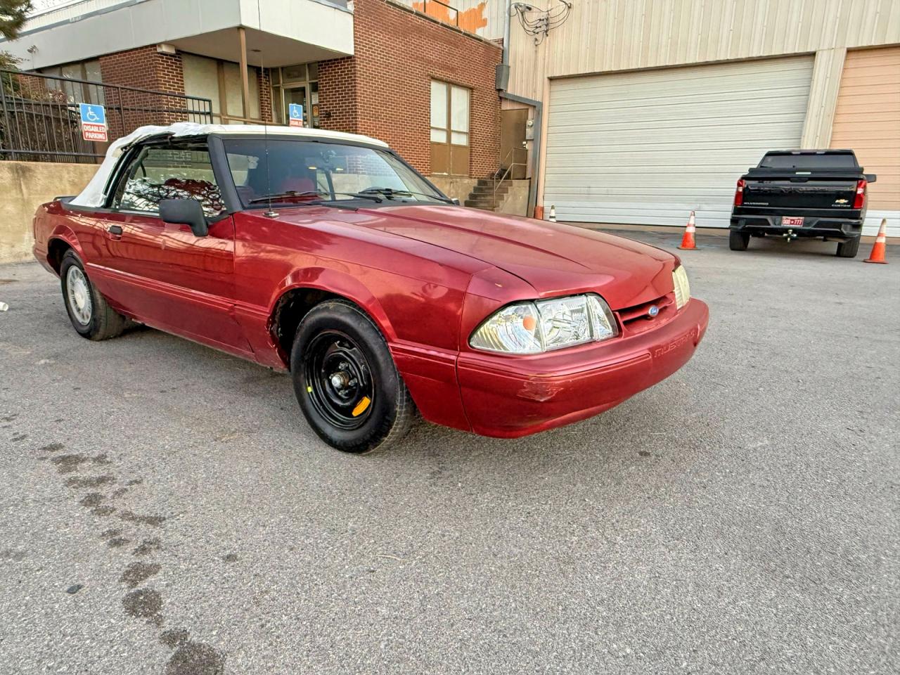 1992 Ford Mustang LX, VIN 1FACP44M7NF114715 — Minor dents and scratches