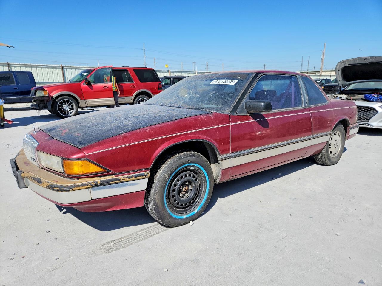 1989 Buick Regal, VIN 2G4WD14T4K1484427 — Front end