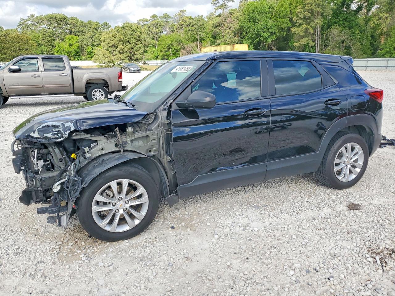 2023 Chevrolet TrailBlazer LS, VIN KL79MMS21PB015572 — Front end