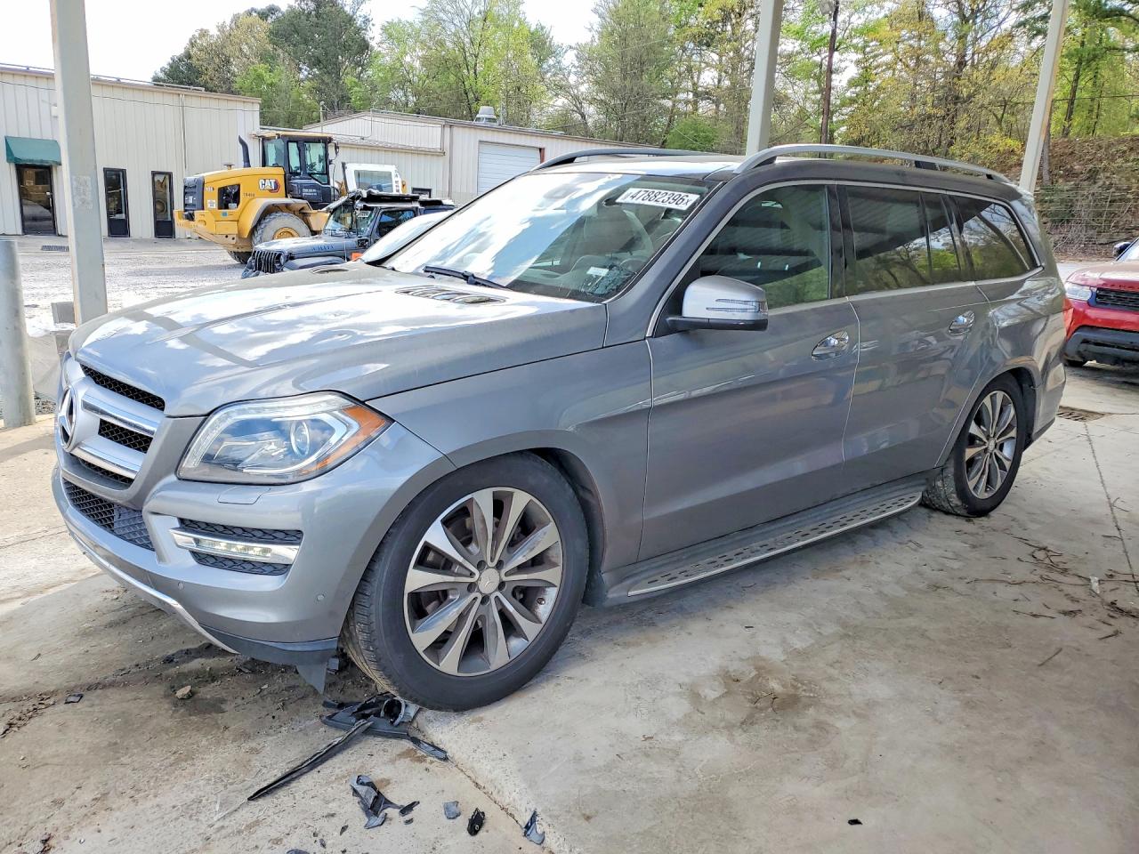 2015 Mercedes-Benz GL 450, VIN 4JGDF6EE0FA516011 — Vandalism
