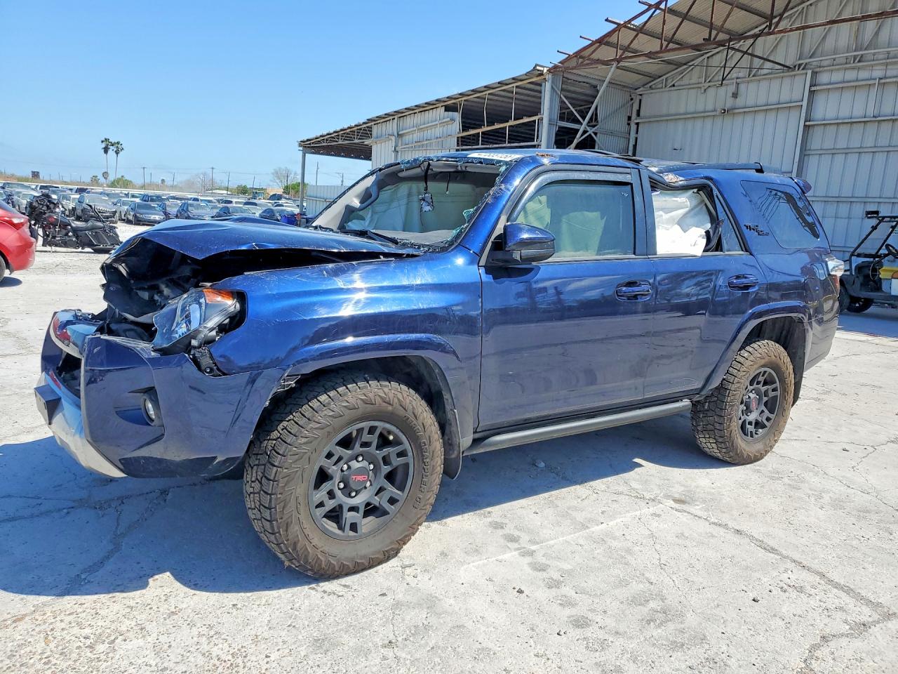 2024 Toyota 4Runner TRD Off Road, VIN JTEPU5JR2R6233428 — Фото с аукциона