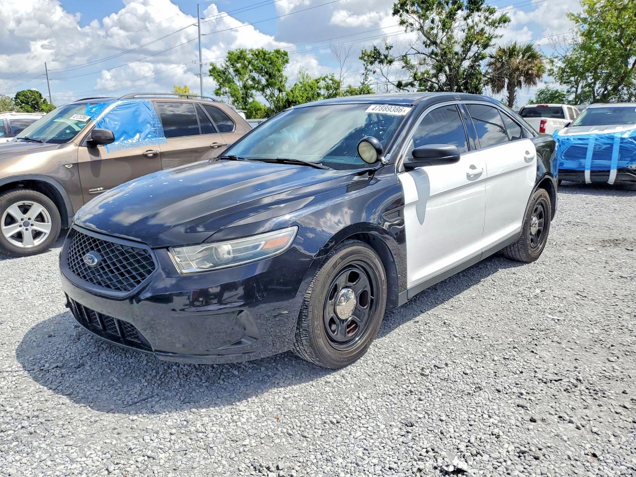2019 Ford Police Interceptor, VIN 1FAHP2MK1KG103305 — Normal wear