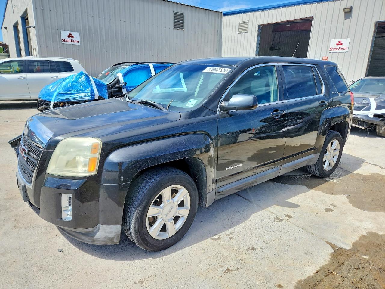 2011 GMC Terrain SLE-1, VIN 2CTALMEC3B6383887 — Front end