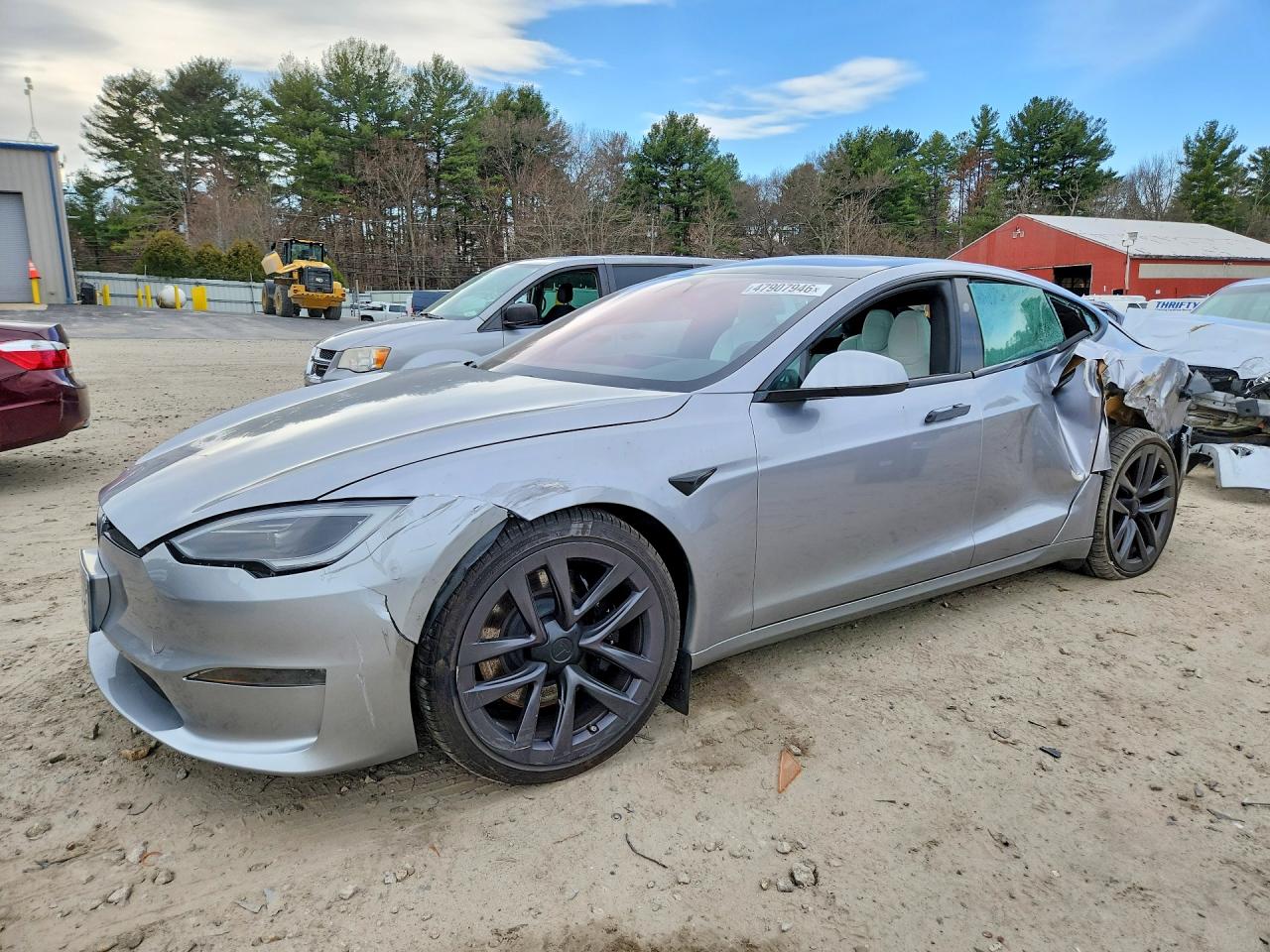 2024 Tesla Model S, VIN 5YJSA1E55RF542015 — Бок