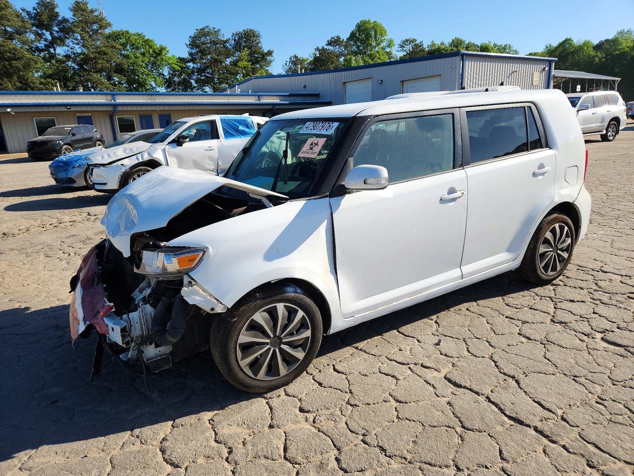 2014 Scion xB, VIN JTLZE4FE3EJ052683 — Front end