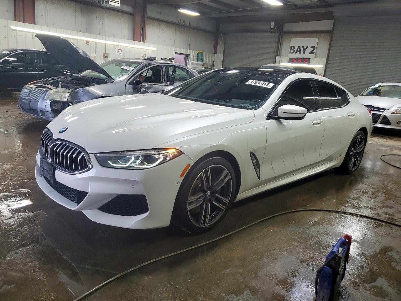 2020 BMW 8 Series 840i, VIN WBAGV4C05LCD40928 — Front end