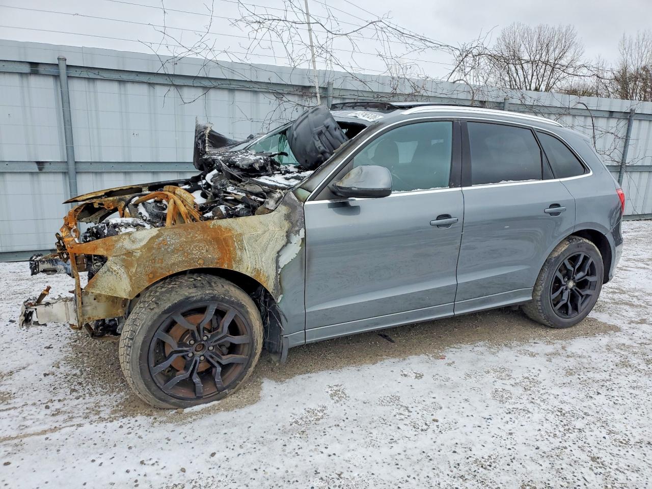 2012 Audi Q5, VIN WA1MKCFP2CA006165 — Engine fire