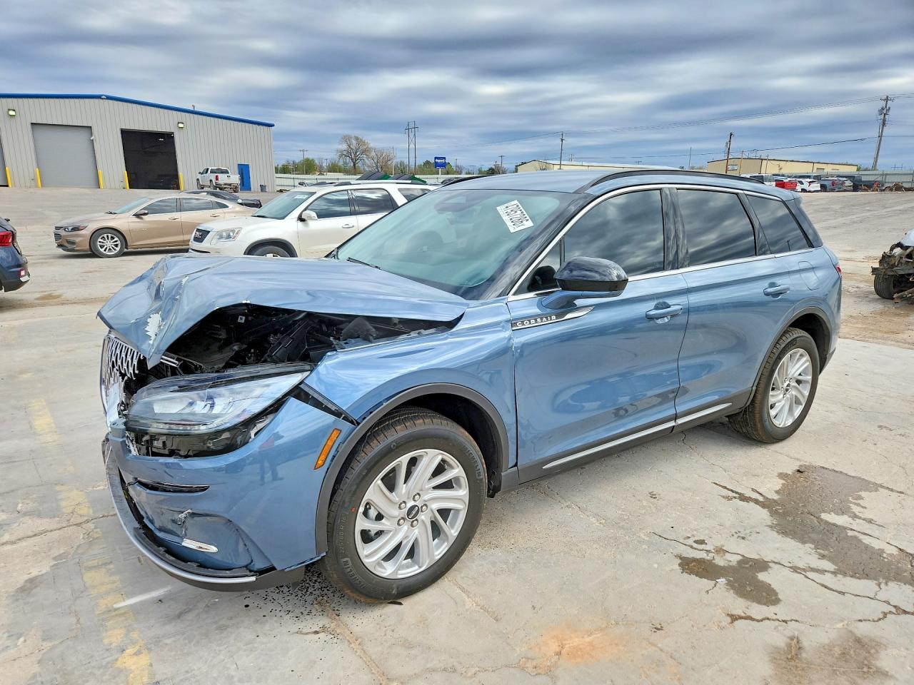 2026 Lincoln Corsair Premiere, VIN 5LMCJ1CAXTUL05306 — Перед