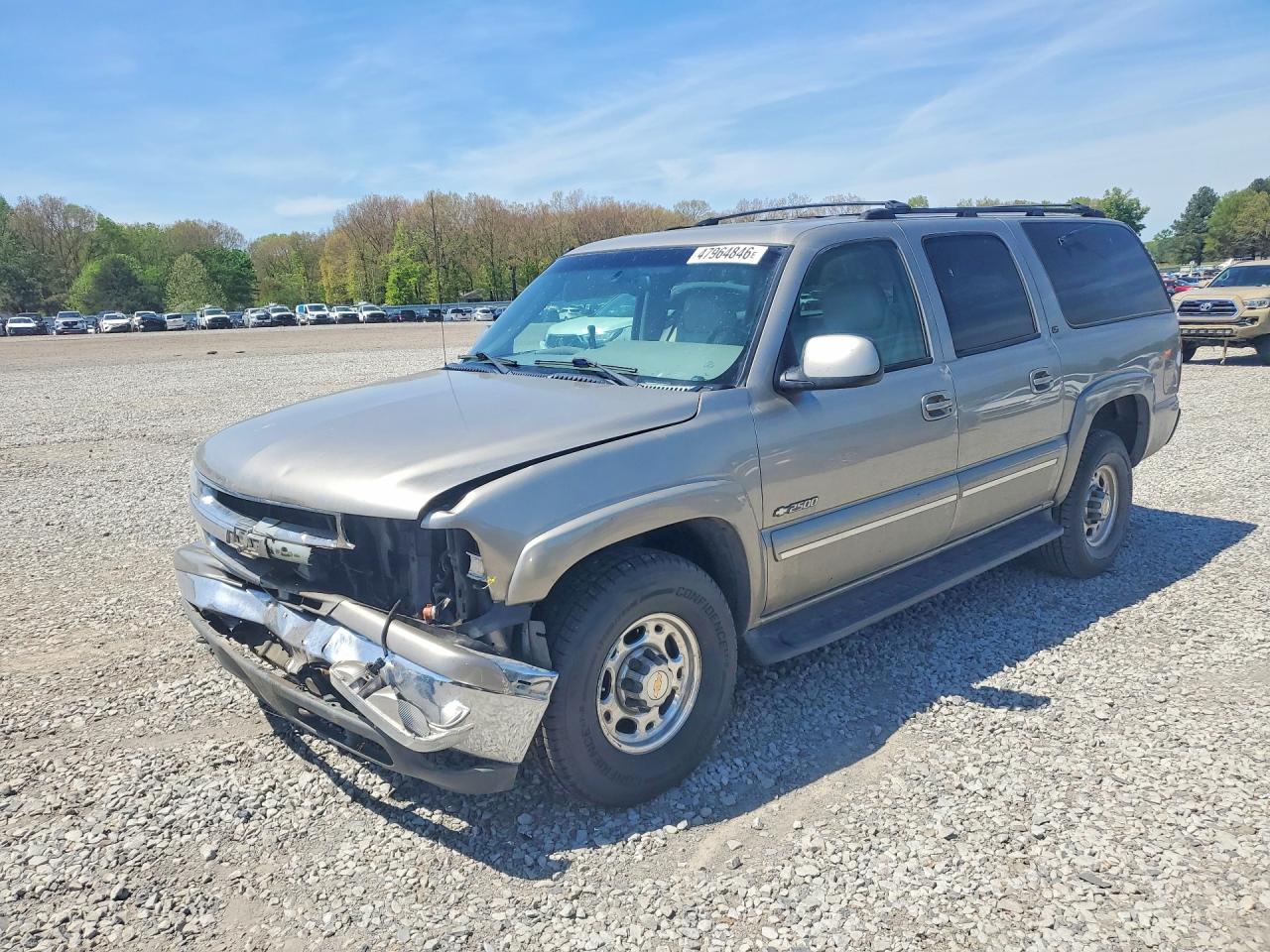 2000 Chevrolet Suburban LT, VIN 3GNGK26U3YG183634 — Front end