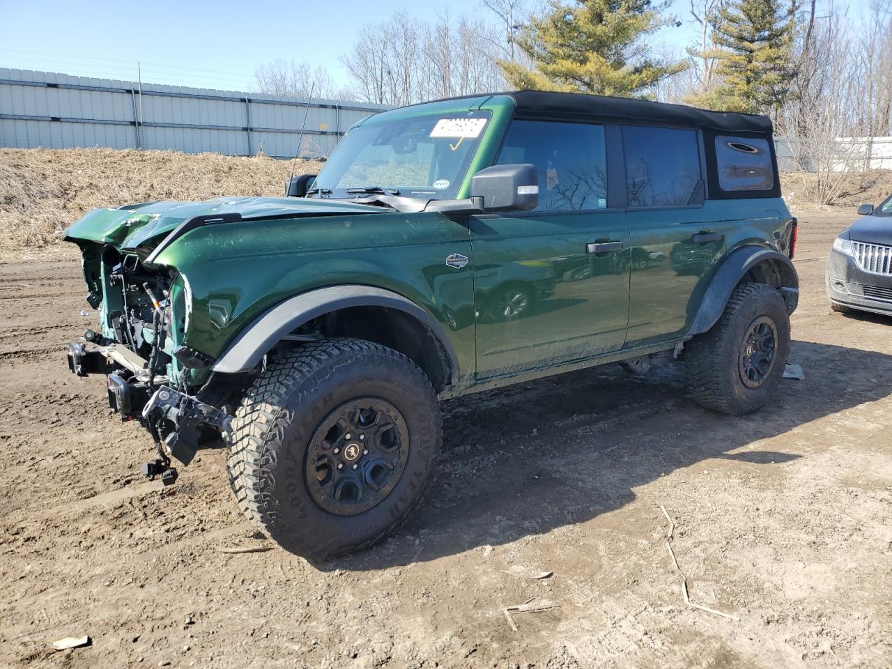2024 Ford Bronco Wildtrak, VIN 1FMEE2BP6RLA46131 — Front end