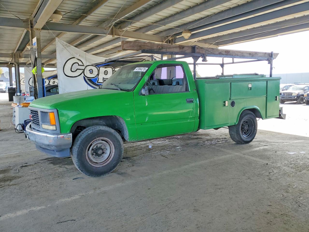 1997 GMC Sierra 3500, VIN 1GDGC34R8VF043713 — Minor dents and scratches