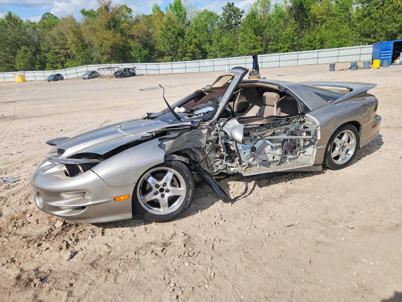 2001 Pontiac Firebird Formula, VIN 2G2FV22G212118461 — Side