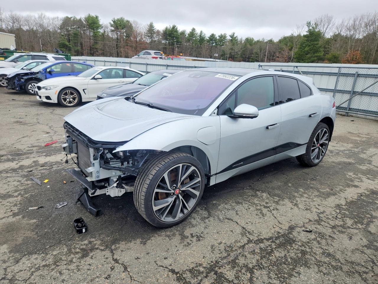 2020 Jaguar I-Pace SE, VIN SADHC2S17L1F83815 — Undercarriage