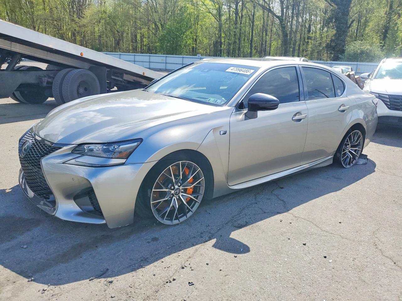 2016 Lexus GS F, VIN JTHBP1BL3GA000322 — Перед