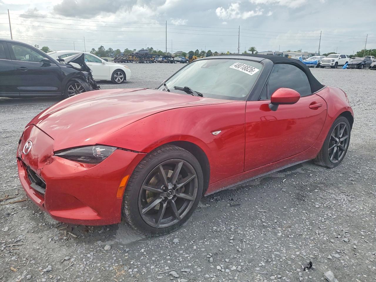 2016 Mazda MX-5 Miata Grand Touring, VIN JM1NDAD74G0108493 — Front end