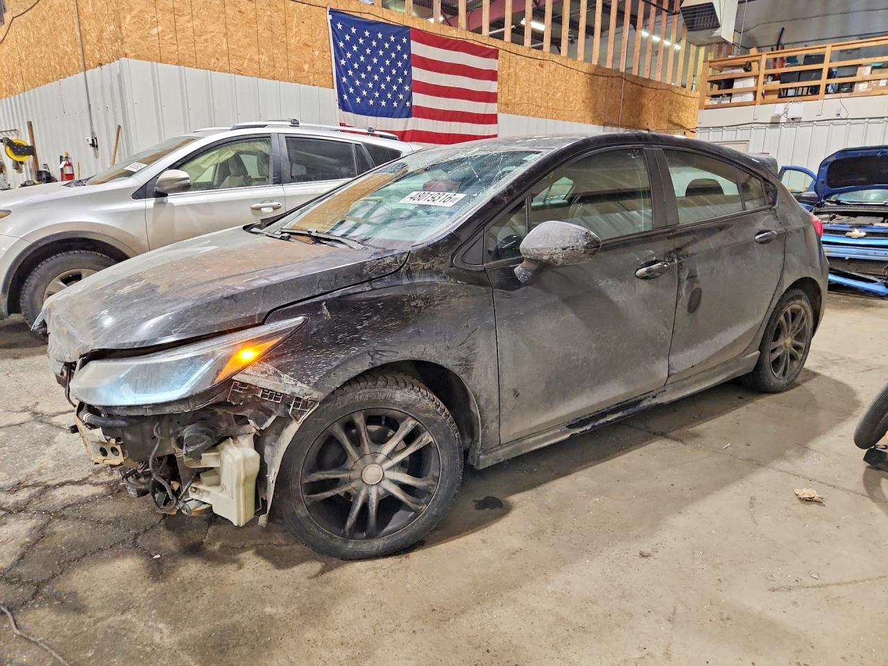 2018 Chevrolet Cruze LT, VIN 3G1BE6SM7JS646636 — Front end