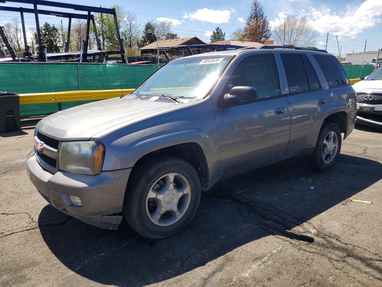 2009 Chevrolet TrailBlazer 1LT, VIN 1GNDT33S092101815 — Side