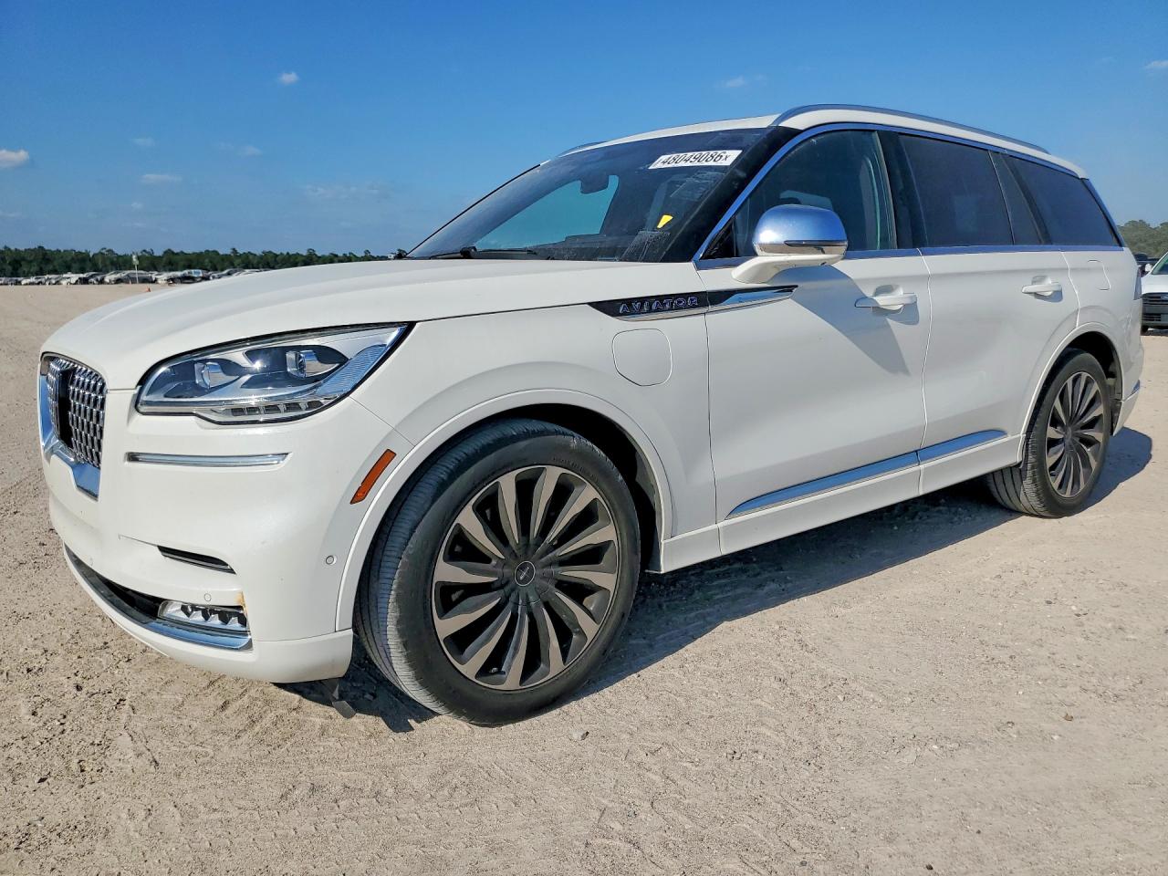 2020 Lincoln Aviator Black Label Grand Touring, VIN 5LMYJ9YY7LGL15526 — Water / flood