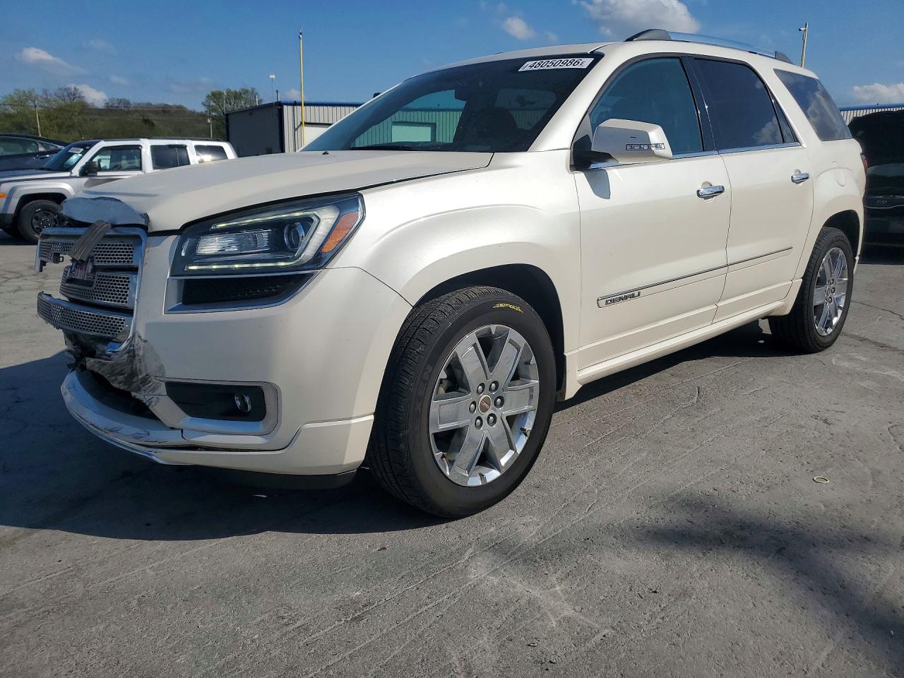 2013 GMC Acadia Denali, VIN 1GKKRTKD2DJ194275 — Перед