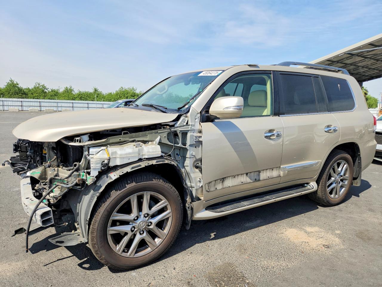 2013 Lexus LX 570, VIN JTJHY7AX5D4119884 — Перед