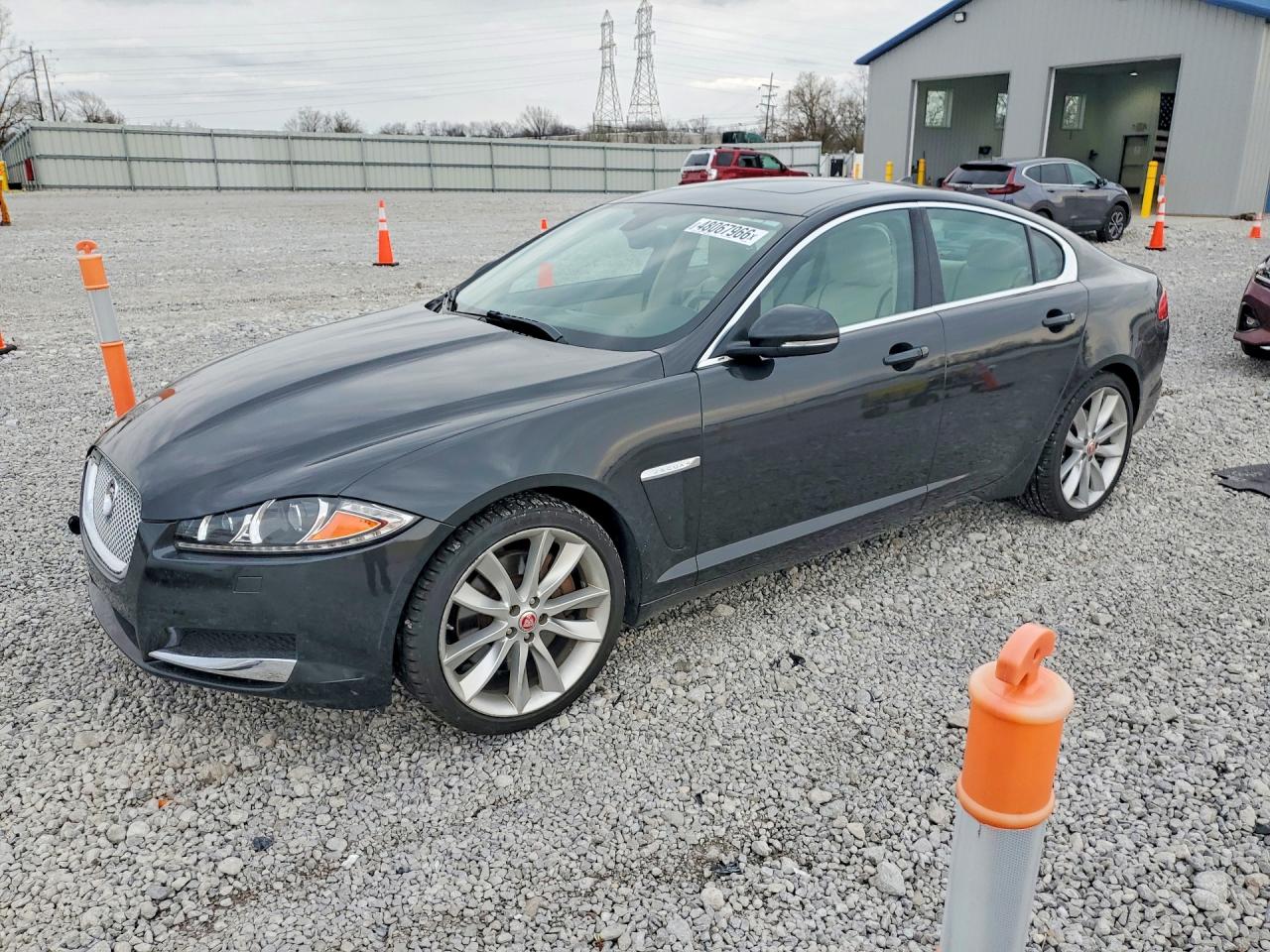 2015 Jaguar XF Portfolio, VIN SAJWJ0FF9F8U60336 — Front end