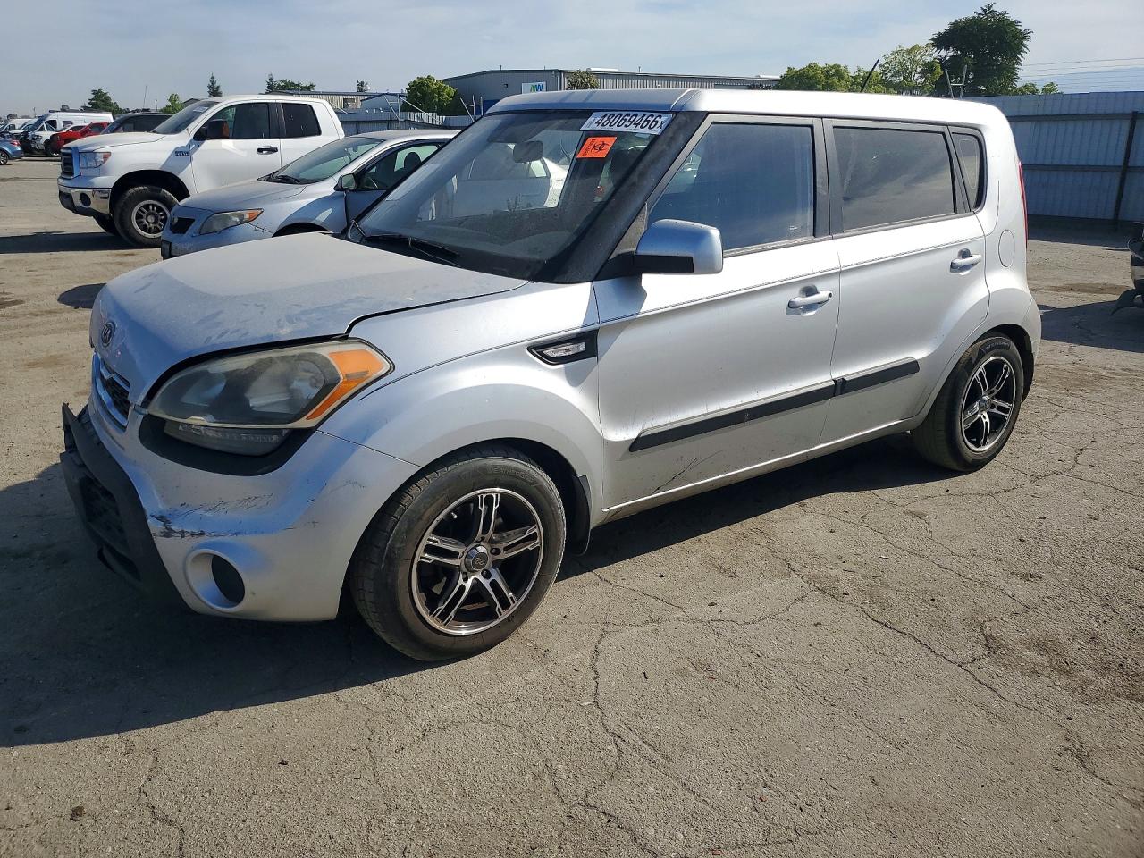 2012 Kia Soul, VIN KNDJT2A51C7453170 — Front end