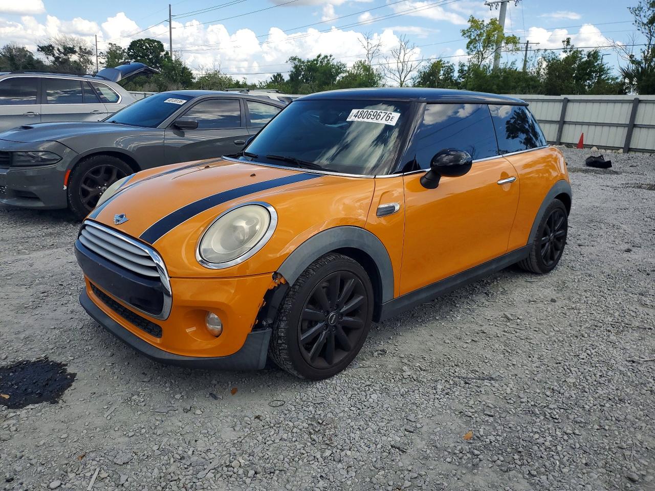 2014 MINI Hardtop, VIN WMWXM5C51ET935604 — Зад