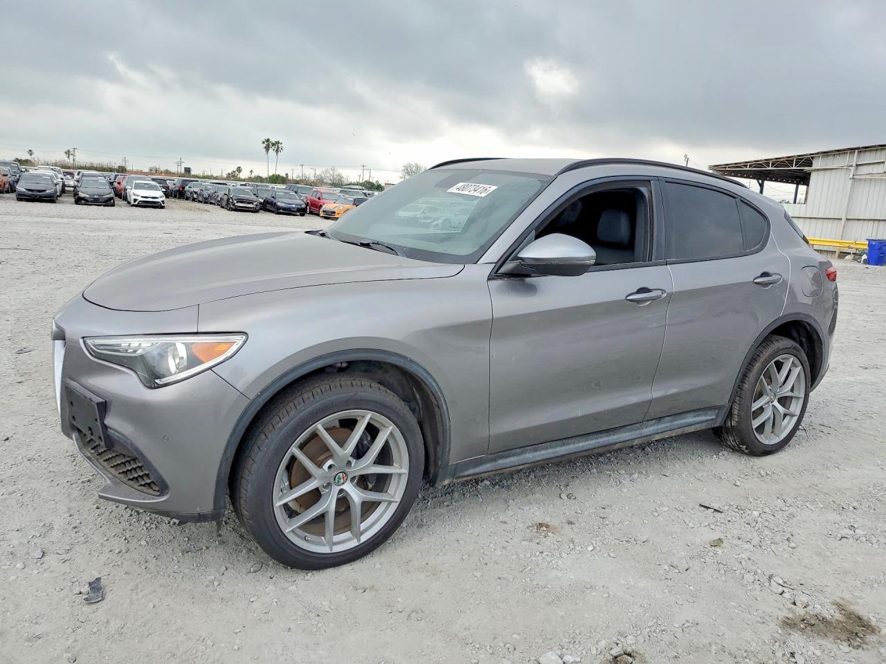 2018 Alfa Romeo Stelvio Ti Sport, VIN ZASFAKNN1J7B81617 — Normal wear