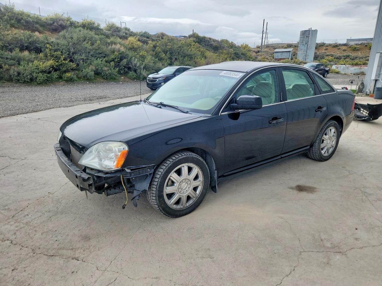 2007 Ford Five Hundred SEL, VIN 1FAHP27127G140566 — Front end