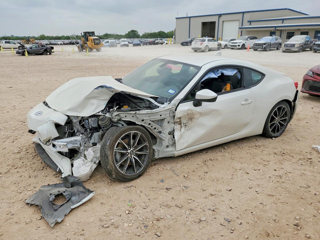 2019 Toyota 86, VIN JF1ZNAA10K8704201 — Front end