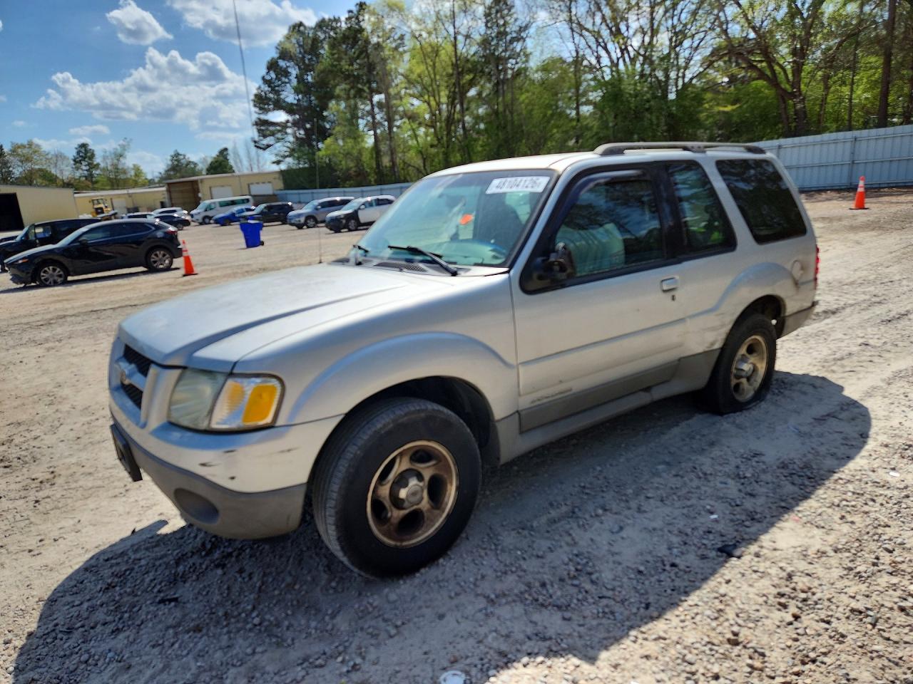2002 Ford Explorer Sport Value, VIN 1FMYU60E82UB00361 — Side